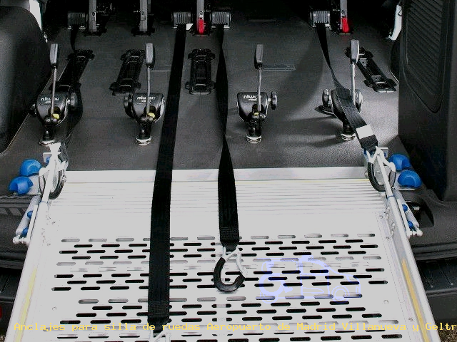 Anclajes de silla Aeropuerto de Madrid Villanueva y Geltrú