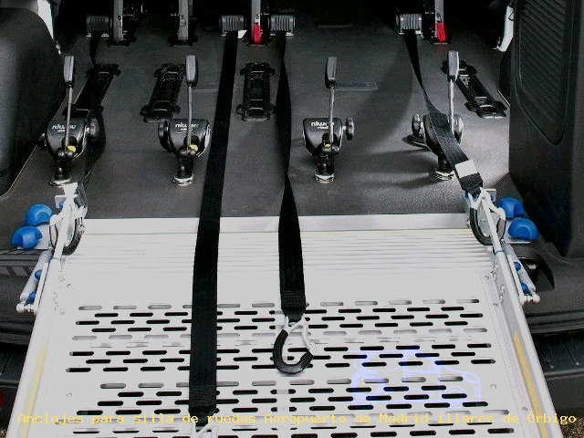 Anclajes silla de ruedas Aeropuerto de Madrid illares de Órbigo