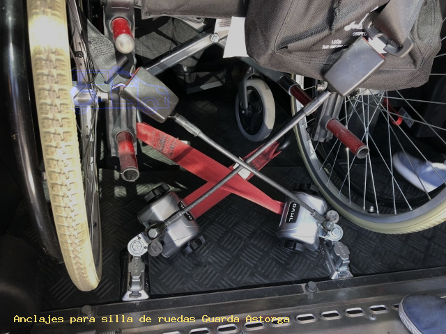 Sujección de silla de ruedas Guarda Astorga