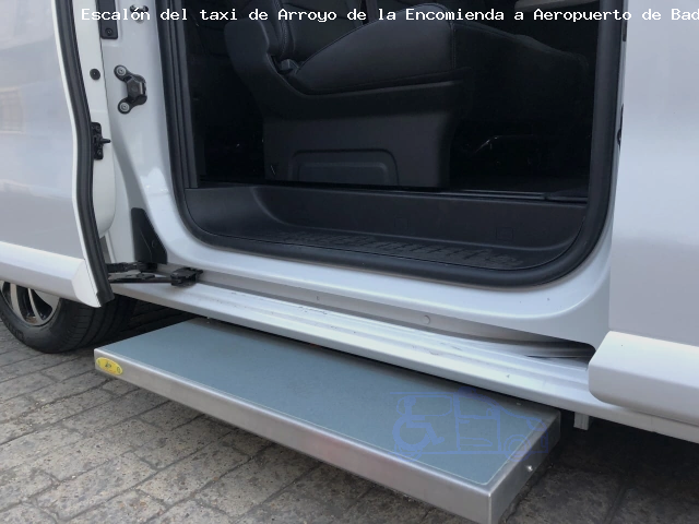 Taxi con escalón de Arroyo de la Encomienda a Aeropuerto de Badajoz