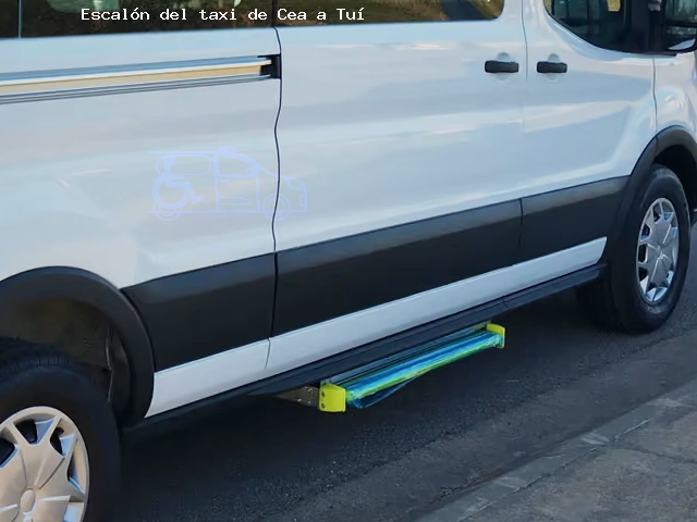 Escalón del taxi de  a Tuí