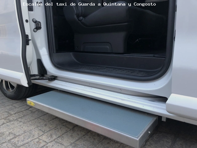 Escalón del taxi de  a Quintana y Congosto