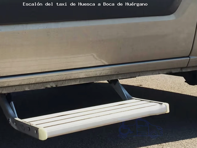 Escalón del taxi de  a Boca de Huérgano