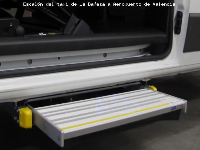 Taxi con escalón de La Bañeza a Aeropuerto de Valencia