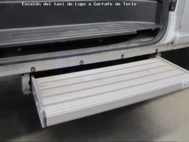 Escalón del taxi de  a Garrafe de Torío