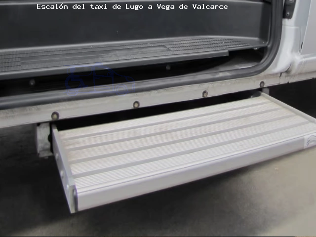 Escalón del taxi de  a Vega de Valcarce