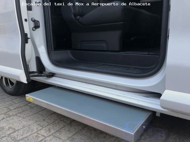 Escalón del taxi de  a Aeropuerto de Albacete