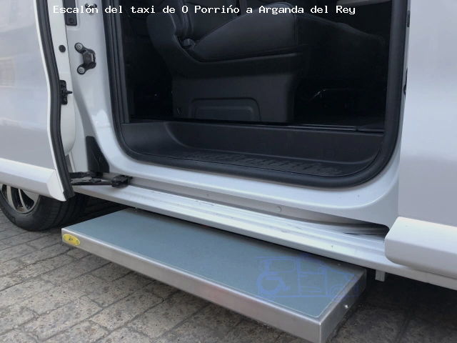 Taxi con escalón de O Porriño a Arganda del Rey