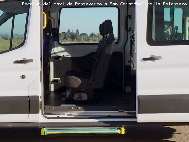 Taxi con escalón ruta Pontevedra San Cristóbal de la Polantera