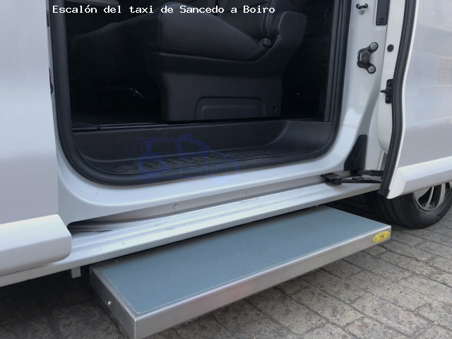 Escalón del taxi de  a Boiro