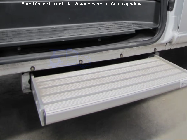 Taxi con escalón de Vegacervera a Castropodame