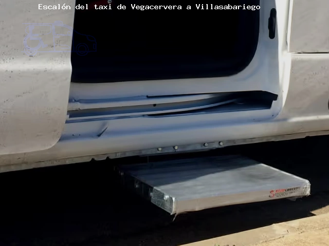 Escalón del taxi de  a Villasabariego