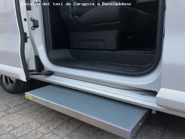Escalón del taxi de  a Benalmádena