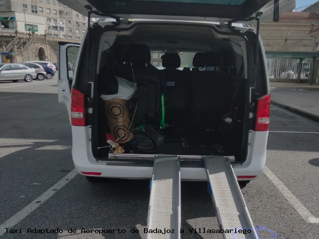 Taxi accesible de Villasabariego a Aeropuerto de Badajoz